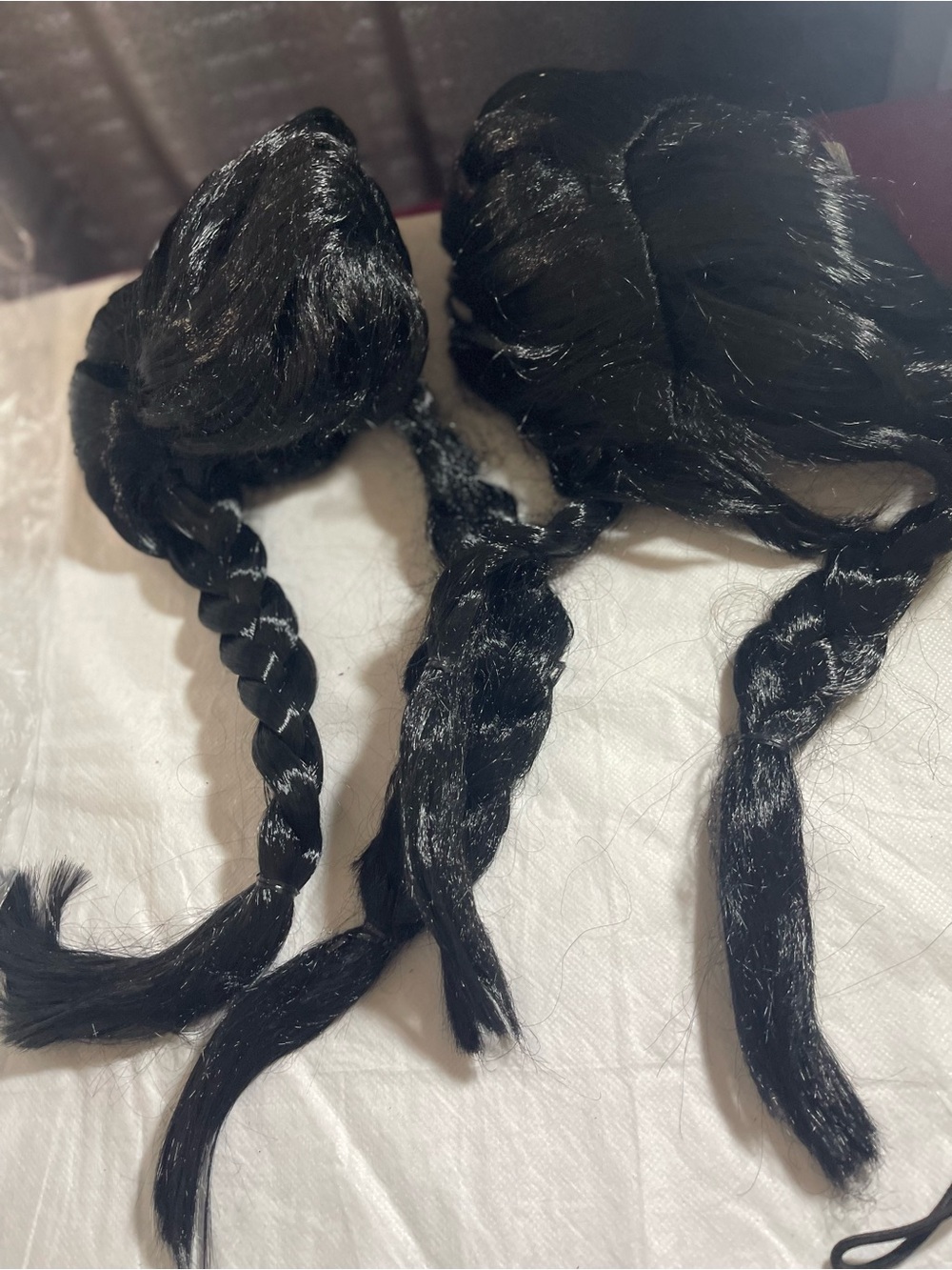 Wigs - Picture 5 of 16